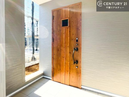 ���� ���ċA���Ă��Ă��A�������܁I�����������Ȃ�A�D�����}������Ă�����ԂɂȂ��Ă��܂��B
���邭��������錺�ւł��I