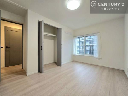 �m�� ���[���������肠��̂ŉƋ�̔z�u�����₷���A���C�t�X�^�C���ɍ��킹����������肪�\�ł��B