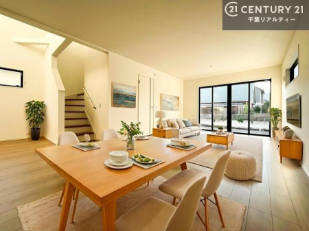 ���r���O �㕔�������ŊJ���������Ղ�I��؂ȉƑ����W�܂邩�炱��LDK�ɂ͂�����肽���B
�q�����������C�ɏ΂��Ȃ��瑖�����Ă���p�����������u�L���Ƃɂ��ėǂ������v�Ǝv���u�Ԃł��B