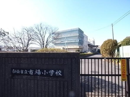 ���ӊ� �y���w�Z�z�D���s���s�ꏬ�w�Z�F350m