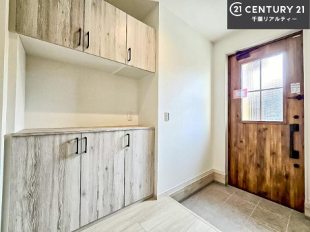 ���� ���ċA���Ă��Ă��A�������܁I�����������Ȃ�A�D�����}������Ă�����ԂɂȂ��Ă��܂��B
���邭��������錺�ւł��I