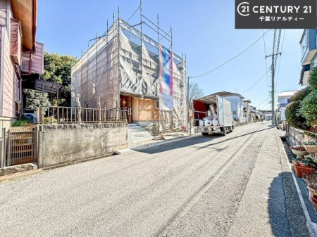 �O�ʓ��H�܂ތ��n�ʐ^ ���ӊ���A���q�l�̂���]�ɍ������������ꏏ�ɂ��ē���v���܂��B�Z��[���A�h�o�C�U�[�ɂ�邲���k������܂��B���Ђ͂��₢���킹�ɑ��Ή����܂��I���҂������܂���I