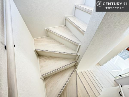 ���̑����� �K�i�͖��邭�萠������Ă��܂��B���q�l�₲�N�z�̕������S���Ă����p�����܂��ˁB