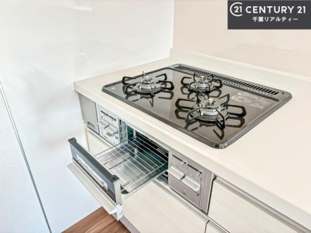 �L�b�`�� �R�����͎O������̂ł������̓����i�s���ł��܂��B
�������O�����t���ł��B�����X�y�[�X���L�X���Ă���׍�Ƃ����₷���I�g�����肪�ǂ��V�X�e���L�b�`���ł��I