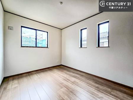 �q������ �|���o�������Ȃ��������́A���q�l�̂������Ƃ��Ă����S�ł��I
���[�X�y�[�X���[�����Ă���̂ŎU�炩�������������T�b�ƕЕt�����܂��I