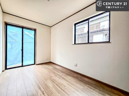 �m�� 2�ʍ̌����m�ۂ������邢�����́A���ʂ����ǂ��A���邭��ϋ��S�n�̗ǂ���ԂƂȂ��Ă���܂��B�����b�N�X���ĉ߂�����S�n�̗ǂ��������ł��I���̖ڊo�߂��X�b�L�����܂��ˁI