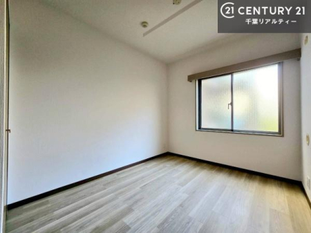 �Q�� �傫�ȑ����炽���Ղ��������A���̖ڊo�߂����K�Ȗ��邳�B���悢�J������������������������͋C�ŁA�������Ƃ���������ԂƂ��ĐQ���ɍœK�ł��B