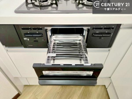 �L�b�`�� �O�����t���̍��@�\�L�b�`���ŁA�����̕��������ƍL����܂��B
�������ȃf�U�C���Ǝ��p���𗼗����A�������鎞�Ԃ����K�ɁI