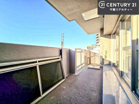 �o���R�j�[ �z������ǍD�ȃo���R�j�[�ł��I���ꂽ���ɂ͐�������n����J���I�Ȏ��Ԃ��y���߂܂��B
