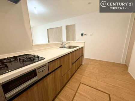 �L�b�`�� ���[�X�y�[�X���L�x�ŁA�����X�y�[�X���X�b�L���ƕЕt���Ђ�`�����p�ł��܂��I
���K�ɍ�Ƃ��ł��܂��I�����̗���������܂��I