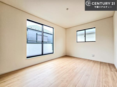 �m�� �o���R�j�[�ɖʂ��Ă���m���ł��B���邭�����肪����A���C����������ł��܂��I���N���āA�O�ɏo�Ĕw�L�т����[�ċz�����ǂ������}������邱�Ƃ��o�������ł��ˁI