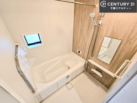 ���� �������������l�̕��͋C�̃o�X���[���́A�����o�Ă��ăo�X�^�C�����[���I
���d���撣���Ă��邲�J���ɂ��D�݂̓����̓����܂����āA�y����ł݂Ă͂������ł��傤���H