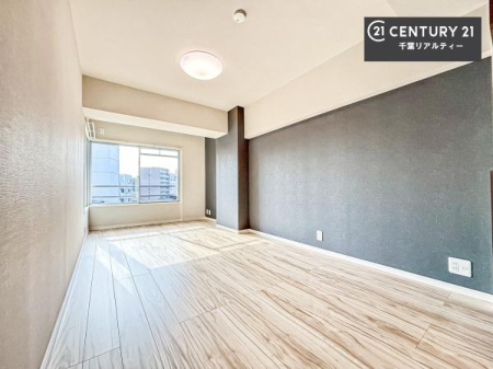 ���r���O �D�����z���܂肪���r���O����ł���ċ��S�n�̗ǂ���Ԃ����o���Ă���܂��I
���났�̎��Ԃ��߂����܂��I