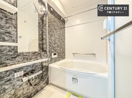 ���� �������������l�̕��͋C�̃o�X���[���́A�����o�Ă��ăo�X�^�C�����[���I
���d���撣���Ă��邲�J���ɂ��D�݂̓����̓����܂����āA�y����ł݂Ă͂������ł��傤���H