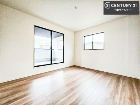 �Q�� �o���R�j�[�ɖʂ��Ă���m���ł��B���邭�����肪����A���C����������ł��܂��I���N���āA�O�ɏo�Ĕw�L�т����[�ċz�����ǂ������}������邱�Ƃ��ł��܂��B