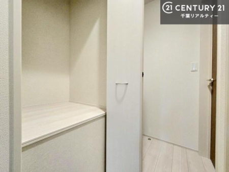 ���[ ���[�͂ɗD��Ă��邩�炱���A�]�v�ȃ��m��\�ɏo�����A�C���e���A��������L�[�v�ł��܂��B�V���v���Ő������ꂽ��Ԃ����y���݂��������B�y���n���w��J�Ò��z