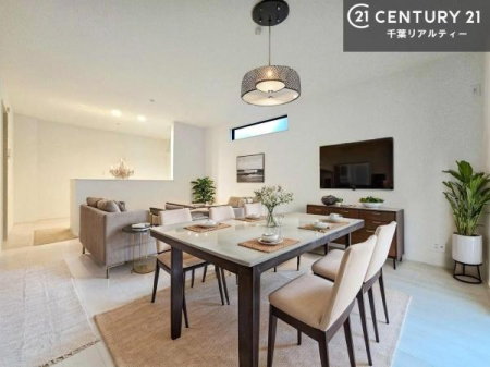 ���r���O �Ƌ��CG�p�[�X�ł��B�D�����z���܂肪���r���O����ł���ċ��S�n�̗ǂ���Ԃ����o���Ă���܂��I
���R�ƉƑ����W����b��������S�n�悢��ԁI