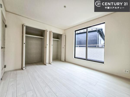 �m�� �o���R�j�[�ɖʂ��Ă���m���ł��B���邭�����肪����A���C����������ł��܂��I���N���āA�O�ɏo�Ĕw�L�т����[�ċz�����ǂ������}������邱�Ƃ��o�������ł��ˁI