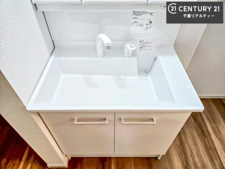 ���ʑ�E���ʏ� �[�����ʑ�{�E���́A�������˂ɂ����̂ł�����ꂪ�y�X�I���������ۂĂ܂��I
�L���C�Ȑ��ʏ��Ŏ��������̃��`�x�[�V�������オ��܂��ˁI