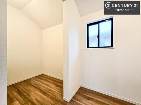 ���r���O�ȊO�̋��� �t���[�X�y�[�X�t�������t���Ȃ̂Ŋw�K�X�y�[�X��e�����[�N�Ɏg���܂��ˁI���[�������Ղ�X�y�[�X������̂ł�������Еt���܂��I