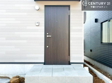 ���̑� �u���̕����C�ɂȂ�I�v�u�������Ăǂ�ȏ��H�v�u�����Əڂ����m�肽���I�v�Ǝv������A���C�y�ɂ����k���������B