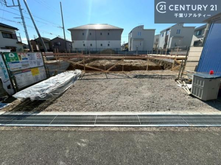 ���ԏ� ���ԃX�y�[�X��2�䕪����܂��I�Z�J���h�J�[�͂������A�o�C�N�⎩�]�ԂȂǂ��u���ꏊ�ɍ���܂���B