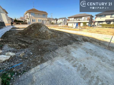 ���̑����n ���݌��z���B������͖��邭�J���I�ȃ��r���O��ŐV�ݔ��̃L�b�`���Ȃǉ��K�ȋ�Ԃ��L����܂��B�����������炱���g�V������炵�h�ւ̊��҂����܂�Z�܂��B�����������Ȃ����z���̗l�q���K���ł��B