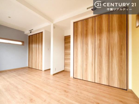 �m�� ���[�X�y�[�X�����Ă��܂��I�������X�b�L�����ڂ��鎖���ł��܂��ˁB
�Ƌ��I�΂Ȃ��V���v���ȃf�U�C���ׁ̈A�Ƌ��I�΂����C�ɓ���̋�ԍ�肪�ł������ł��ˁB