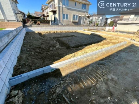 ���̑����n ���݌��z���B������͖��邭�J���I�ȃ��r���O��ŐV�ݔ��̃L�b�`���Ȃǉ��K�ȋ�Ԃ��L����܂��B�����������炱���g�V������炵�h�ւ̊��҂����܂�Z�܂��B�����������Ȃ����z���̗l�q���K���ł��B