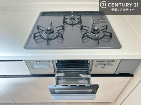 �L�b�`�� �R�����͎O������̂ł������̓����i�s���ł��܂��B
�������O�����t���ł��B�����X�y�[�X���L�X���Ă���׍�Ƃ����₷���I�g�����肪�ǂ��V�X�e���L�b�`���ł��I