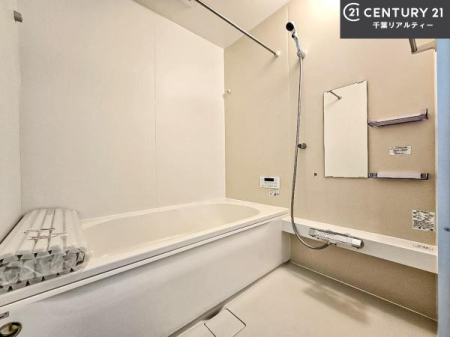 ���� �������������l�̕��͋C�̃o�X���[���́A�����o�Ă��ăo�X�^�C�����[���I
���d���撣���Ă��邲�J���ɂ��D�݂̓����̓����܂����āA�y����ł݂Ă͂������ł��傤���H