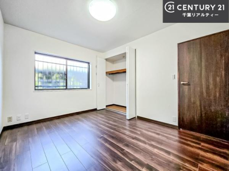 ���r���O�ȊO�̋��� ���[�X�y�[�X�����Ă��܂��I�������X�b�L�����ڂ��鎖���ł��܂��ˁB
�Ƌ��I�΂Ȃ��V���v���ȃf�U�C���ׁ̈A�Ƌ��I�΂����C�ɓ���̋�ԍ�肪�ł������ł��ˁB