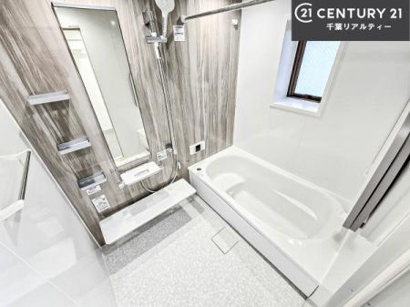 ���� �������������l�̕��͋C�̃o�X���[���́A�����o�Ă��ăo�X�^�C�����[���I
���d���撣���Ă��邲�J���ɂ��D�݂̓����̓����܂����āA�y����ł݂Ă͂������ł��傤���H