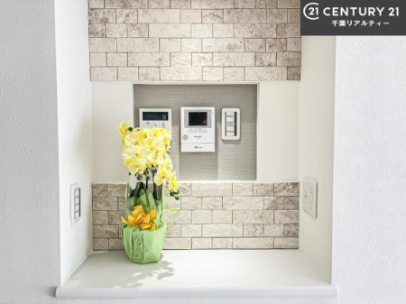 ���̑����� TV���j�^�[�t���C���^�[�z���ł��q�l�̂�����Ԓ��Ȃǂ����S�ł��ˁB
�{�^���ЂƂł����C�̏������ƂƂ̂��I�I�[�g�o�X���B