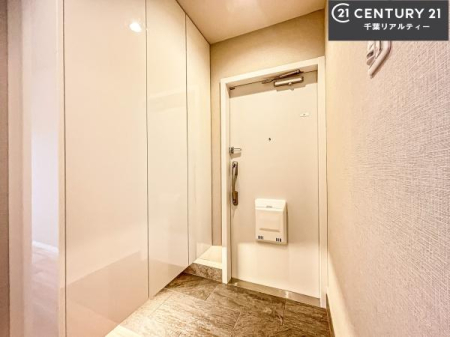 ���� ���ċA���Ă��Ă��A�������܁I�����������Ȃ�A�D�����}������Ă�����ԂɂȂ��Ă��܂��B
���邭��������錺�ւł��I