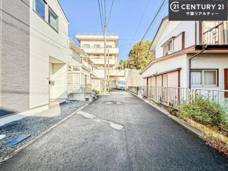 �O�ʓ��H�܂ތ��n�ʐ^ ���ӊ���A���q�l�̂���]�ɍ������������ꏏ�ɂ��ē���v���܂��B�Z��[���A�h�o�C�U�[�ɂ�邲���k������܂��B���Ђ͂��₢���킹�ɑ��Ή����܂��I���҂������܂���I