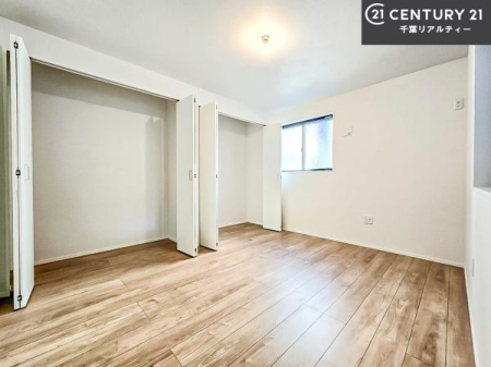 �m�� ���[�X�y�[�X�����Ă��܂��I�������X�b�L�����ڂ��鎖���ł��܂��ˁB
�Ƌ��I�΂Ȃ��V���v���ȃf�U�C���ׁ̈A�Ƌ��I�΂����C�ɓ���̋�ԍ�肪�ł������ł��ˁB