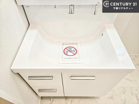 ���ʑ�E���ʏ� �[�����ʑ�{�E���́A�������˂ɂ����̂ł�����ꂪ�y�X�I���������ۂĂ܂��I
�L���C�Ȑ��ʏ��Ŏ��������̃��`�x�[�V�������オ��܂��ˁI