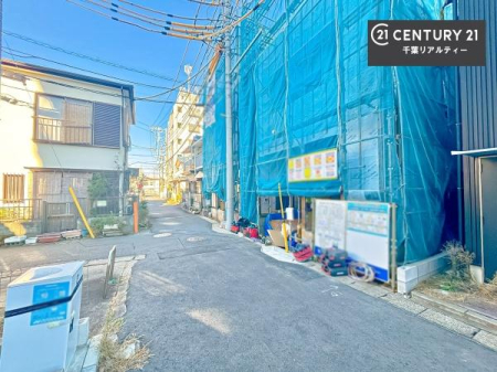 �O�ʓ��H�܂ތ��n�ʐ^ �쐼���H�ɖʂ��Ă���̂Ŗ��邢�Z���ł��I