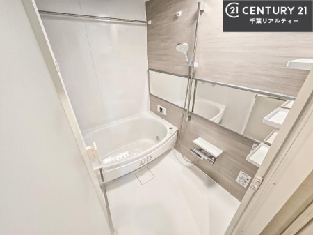 ���� �L�X�o�X�ň���̔������t���b�V���B�����L�΂���̂ŁA�����ɂ��������ƐZ����܂��ˁI�����̃o�X�^�C�����y���݂ɂȂ�܂��B