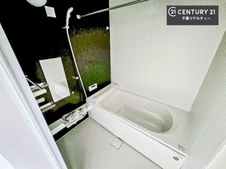 ���� �������������l�̕��͋C�̃o�X���[���́A�����o�Ă��ăo�X�^�C�����[���I
���d���撣���Ă��邲�J���ɂ��D�݂̓����̓����܂����āA�y����ł݂Ă͂������ł��傤���H