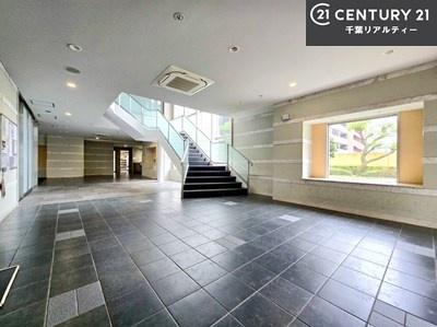 �G���g�����X ��؂Ȃ��q�l�����o�}������G���g�����X�B�z��������ǂ��S�n�̗ǂ���Ԃł��B