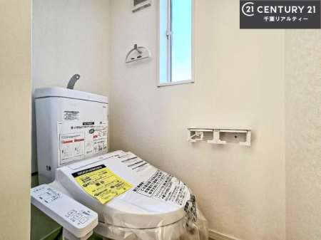 �g�C�� �������֍��ɂ��A�~��͕֍����g�����ł���̂ŗ₽���֍��ɍ��炸�ɍςފ������d�l�ł��I�V���v���ȃJ���[����Ƃ��Ă���̂ŁA������ꂪ���₷���ł��B