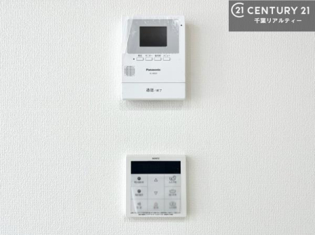 ���̑� TV���j�^�[�t���C���^�[�z���ł��q�l�̂�����Ԓ��Ȃǂ����S�ł��ˁB
�{�^���ЂƂł����C�̏������ƂƂ̂��I�I�[�g�o�X���B