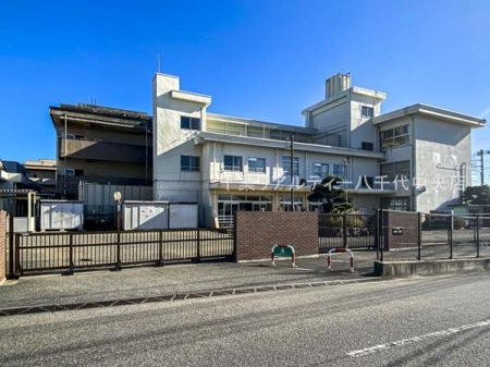 ���ӊ� �y���w�Z�z���q�s����쏬�w�Z�F950m