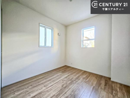 �q������ �|���o�������Ȃ��������́A���q�l�̂������Ƃ��Ă����S�ł��I
���[�X�y�[�X���[�����Ă���̂ŎU�炩�������������T�b�ƕЕt�����܂��I