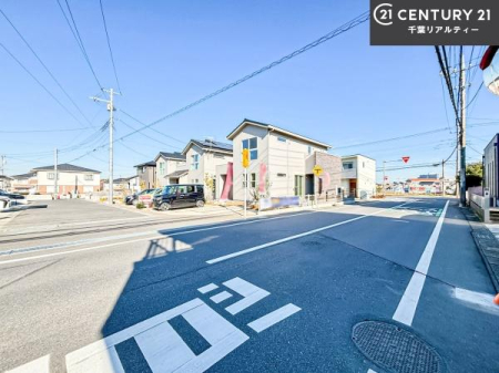 �O�ʓ��H�܂ތ��n�ʐ^ ���ӊ���A���q�l�̂���]�ɍ������������ꏏ�ɂ��ē���v���܂��B�Z��[���A�h�o�C�U�[�ɂ�邲���k������܂��B���Ђ͂��₢���킹�ɑ��Ή����܂��I���҂������܂���I