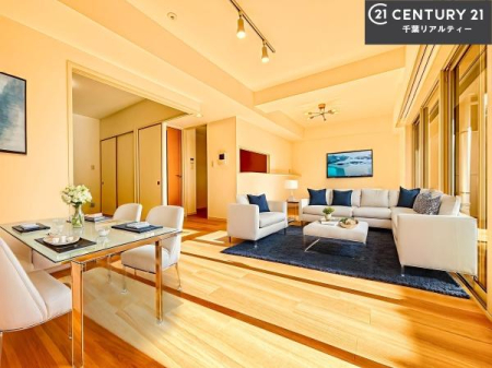 ���r���O �Ƌ��CG�p�[�X�ł��B��؂ȉƑ����W�܂邩�炱��LDK�ɂ͂�����肽���B
�q�����������C�ɏ΂��Ȃ��瑖�����Ă���p�����������u�L���Ƃɂ��ėǂ������v�Ǝv���u�Ԃł��B