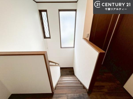 ���̑����� �K�i�͖��邭�A���q�l�₲�N�z�̕������S���Ă����p�����܂��B