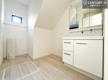 ���ʑ�E���ʏ� �����̂������ʏ��́A���ƕ�������₷���A���ł����K�ɂ��g�����������܂��B�O�ʋ��Ŏg�����肪�ǂ��A�������[�������Ă���܂��̂ŁA���p�i��X�L���P�A�p�i���������萮���ł��܂��B